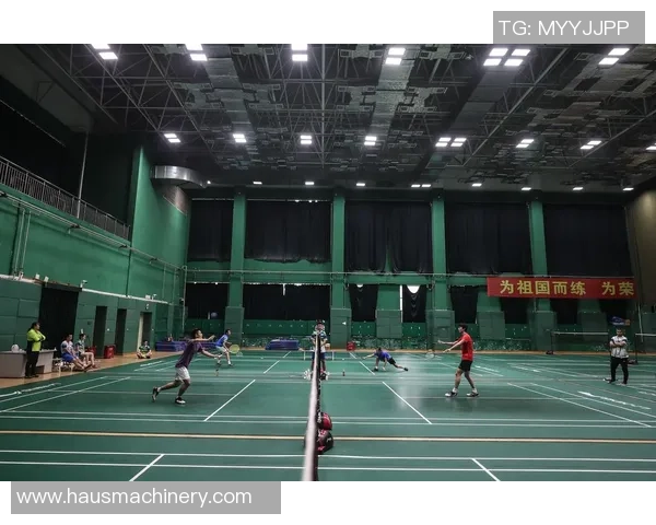 武汉羽毛球队灵活应变的训练策略与比赛表现分析